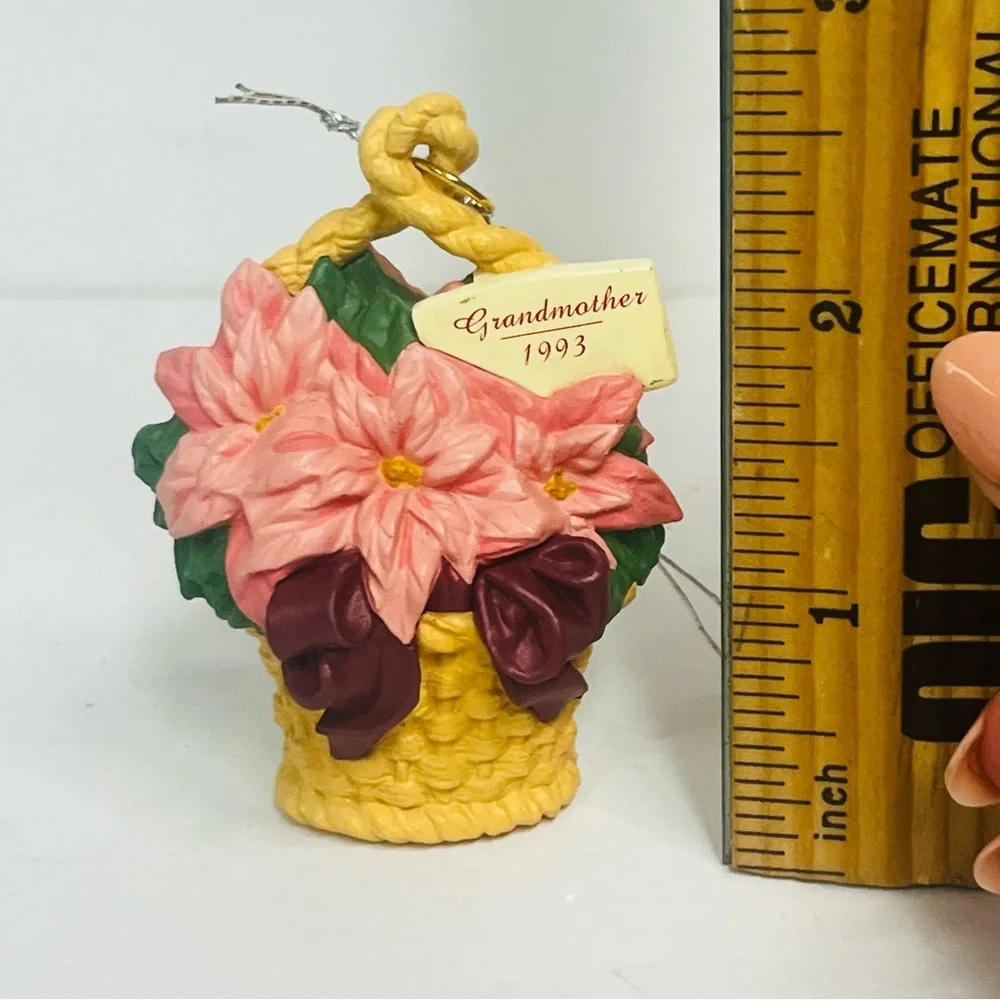 hallmark keepsake ornament grandmother christmas poinsettia flower‎ basket 1993